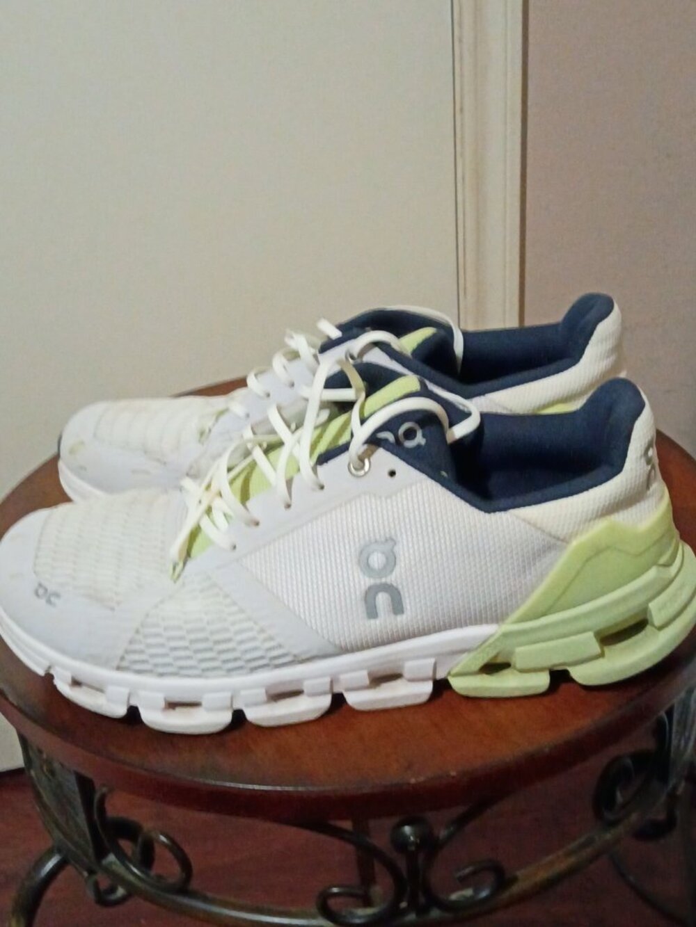 Size 10 - On Cloudflyer II 2 Running Shoes 21.99031 Women’s White Green Meadow - Picture 10 of 15